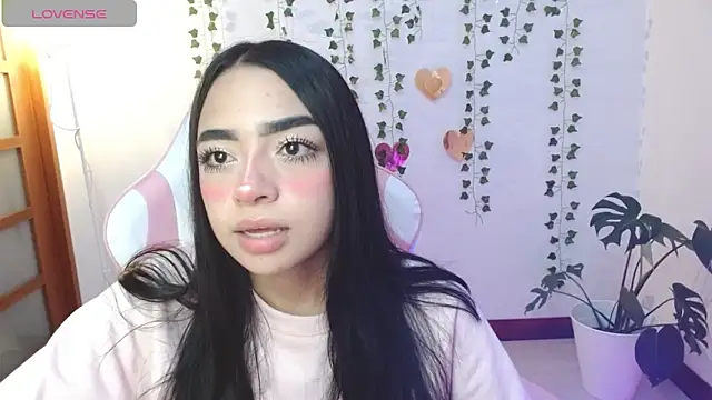 Snapshot of hellokitty__valery chatting on June 2026 01:50:02 AM hellokitty valery online show from June 2026 01:50:02 AM
