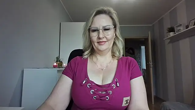 DianaLive online show from February 2026 09:28:02 AM