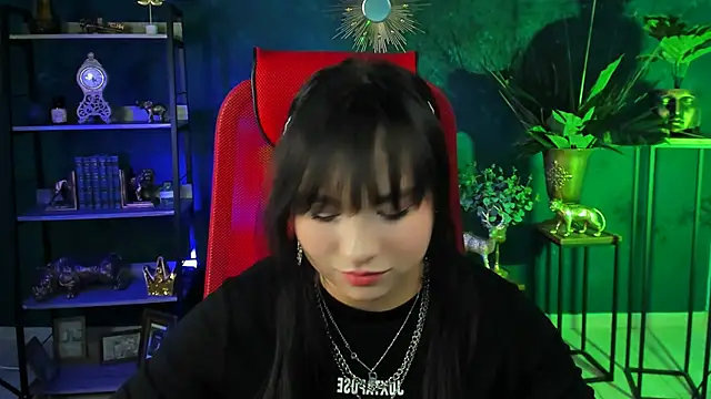 Snapshot of HanaWise chatting on March 2025 11:19:01 AM HanaWise online show from March 2025 11:19:01 AM