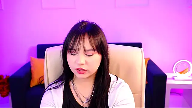 Snapshot of HanaWise chatting on March 2025 10:13:02 AM HanaWise online show from March 2025 10:13:02 AM