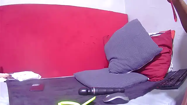 Snapshot of tasha97x chatting on November 2025 05:42:01 AM tasha97x online show from November 2025 05:42:01 AM