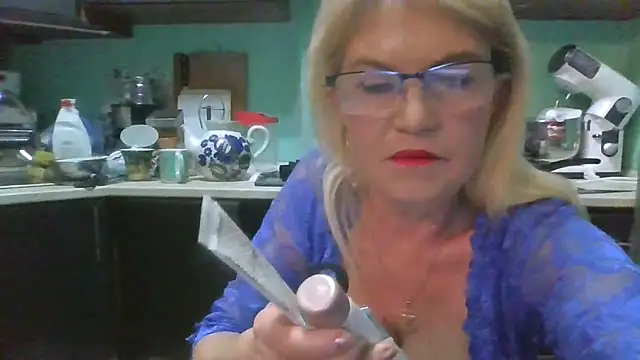 Snapshot of Heidi-Helga chatting on September 2025 05:25:01 PM Heidi-Helga online show from September 2025 05:25:01 PM