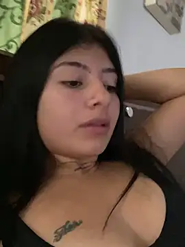 Snapshot of Alexandra090 chatting on February 2025 01:47:02 PM Alexandra090 online show from February 2025 01:47:02 PM