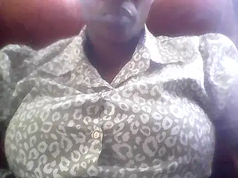 Snapshot of LoveDropss chatting on February 2025 10:37:02 AM LoveDropss online show from February 2025 10:37:02 AM