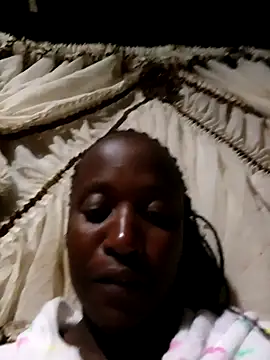 Snapshot of LoveDropss chatting on September 2025 05:35:01 PM LoveDropss online show from September 2025 05:35:01 PM