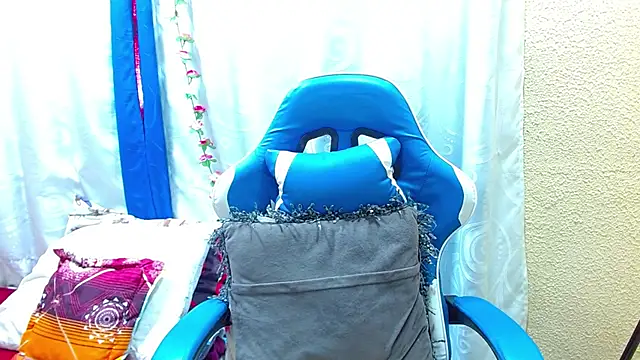 Gia leinn online show from March 2026 02:31:02 PM