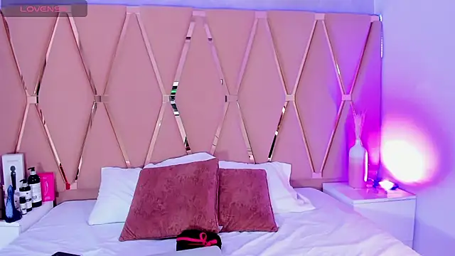 Emily Black1 online show from October 2025 02:55:02 AM