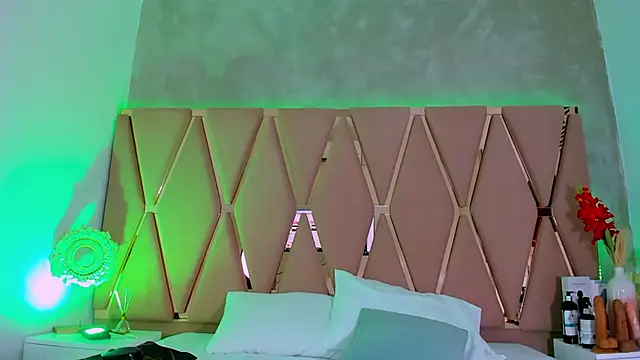 Emily Black1 online show from April 2026 12:35:01 AM