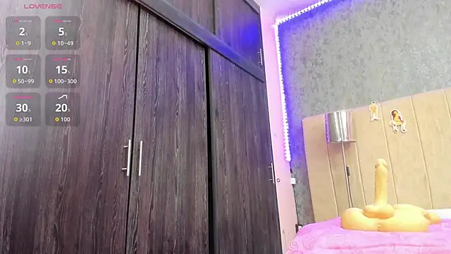 ava-am online show from December 2025 02:50:01 AM