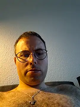 Simonudist online show from March 2026 05:28:01 PM