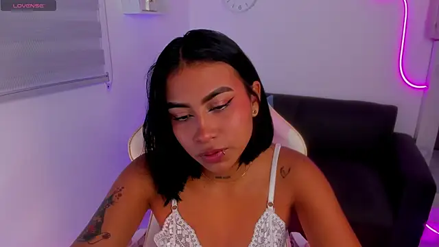 Snapshot of Ivyy_Moon_ chatting on September 2025 02:11:01 AM Ivyy Moon online show from September 2025 02:11:01 AM