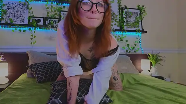 AliceTempt online show from March 2025 05:04:02 PM