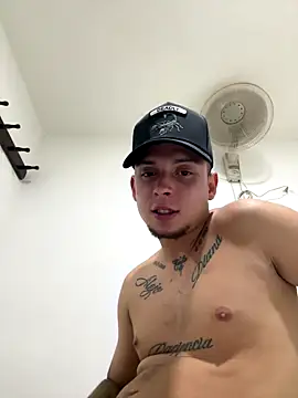 Cristopher1112 online show from October 2025 08:26:01 AM