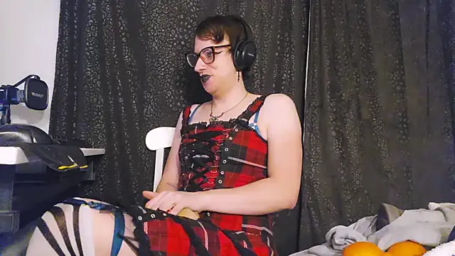 Snapshot of ArcadiaFrostLive chatting on February 2025 02:14:01 AM ArcadiaFrostLive online show from February 2025 02:14:01 AM