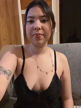 KiaraCut online show from April 2026 10:09:02 PM