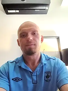 Snapshot of great_feeling chatting on September 2025 01:00:01 AM great feeling online show from September 2025 01:00:01 AM