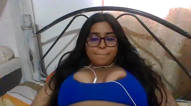 Snapshot of virginbrunette99 chatting on February 2025 03:15:02 PM virginbrunette99 online show from February 2025 03:15:02 PM