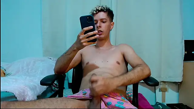 blondetwink online show from February 2025 03:44:02 AM