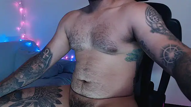 Snapshot of maxflurry_ chatting on July 2026 08:22:01 AM maxflurry online show from July 2026 08:22:01 AM