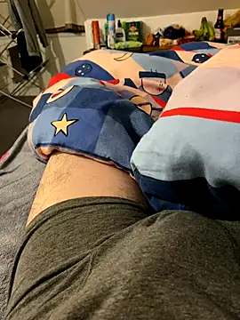 zou 9997 online show from December 2025 02:31:02 AM