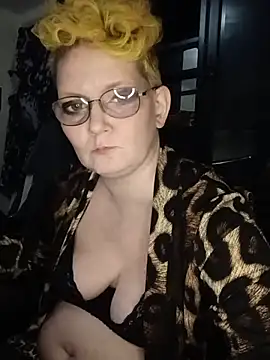 Snapshot of Mellyjellygoddess420 chatting on May 2026 03:15:02 AM Mellyjellygoddess420 online show from May 2026 03:15:02 AM