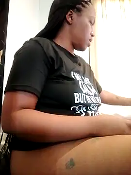 xMiAmor online show from September 2025 08:05:02 AM