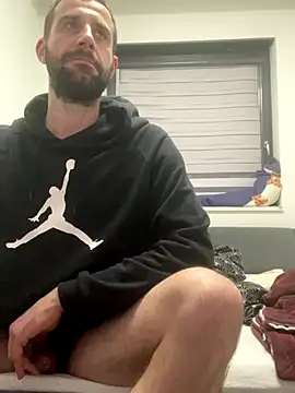 gryzoon online show from December 2025 11:34:01 PM