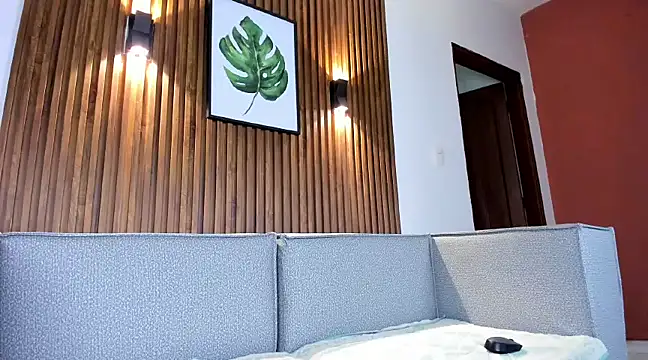 Snapshot of emily_kim chatting on March 2025 03:40:01 AM emily kim online show from March 2025 03:40:01 AM