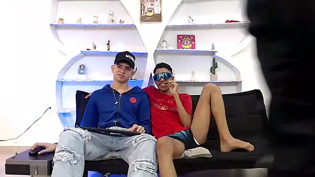 KING OFF BOYS online show from December 2025 01:27:01 PM