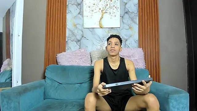 Snapshot of KING_OFF_BOYS chatting on May 2026 01:10:02 PM KING OFF BOYS online show from May 2026 01:10:02 PM