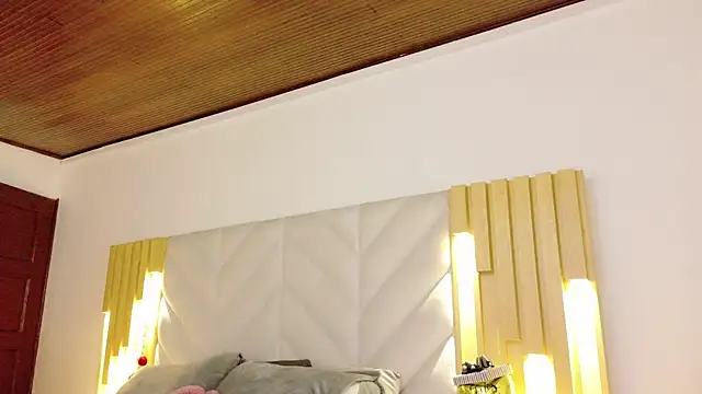 Anaise latif online show from March 2026 11:36:01 AM