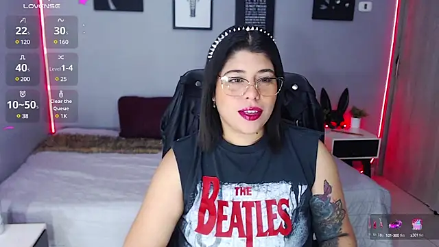 Snapshot of Veronika_metal chatting on March 2025 12:22:01 PM Veronika metal online show from March 2025 12:22:01 PM