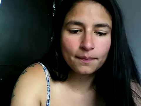 Escarcha-blue online show from February 2025 07:04:02 PM