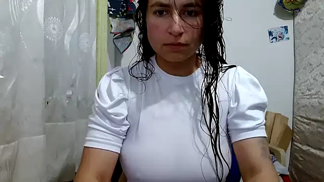 Escarcha-blue online show from October 2025 12:12:02 AM