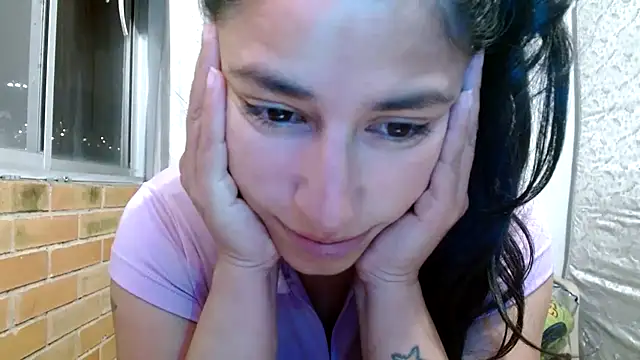 Escarcha-blue online show from December 2025 01:22:02 AM