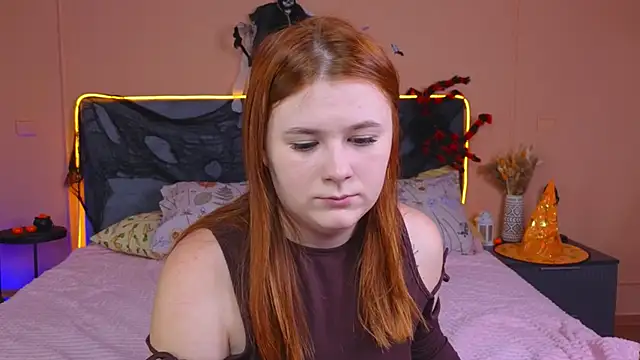 Eva Starlight online show from October 2025 04:04:02 AM