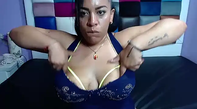 CandelaBrown  online show from March 2025 01:53:02 AM