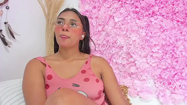 Melodymoore  online show from February 2026 09:19:01 PM