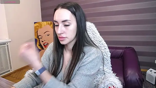 JenniferStone online show from March 2026 08:40:01 AM