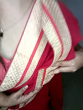 Snapshot of neha_rohan12 chatting on March 2025 06:34:01 PM neha rohan12 online show from March 2025 06:34:01 PM