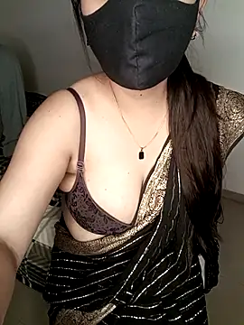 Snapshot of neha_rohan12 chatting on March 2025 06:25:01 PM neha rohan12 online show from March 2025 06:25:01 PM