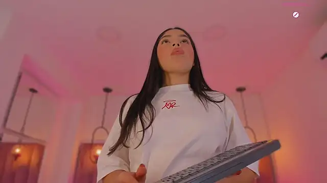 Haily b online show from February 2026 07:28:01 PM