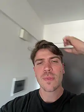 shuki0101 online show from February 2026 03:16:02 PM