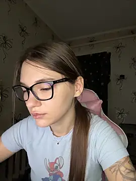 MrrKate online show from November 2025 12:13:01 AM