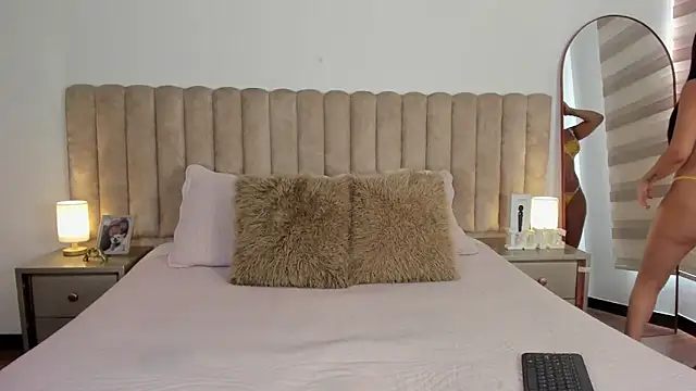 Sophie Restrepo online show from March 2026 03:19:02 PM