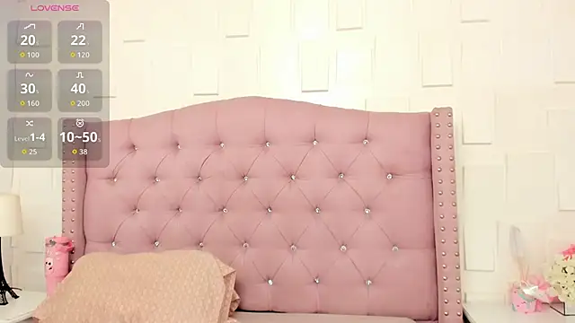 RitaGibsonn online show from November 2025 07:35:01 PM