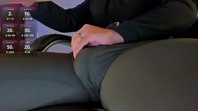 MxsterJohn online show from March 2026 04:09:01 AM