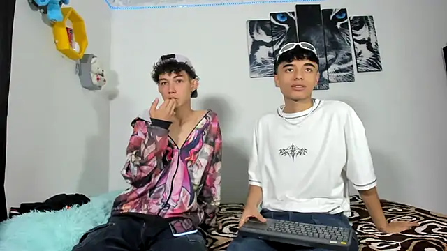 Snapshot of Maxxi_hot23 chatting on March 2025 02:14:01 PM Maxxi hot23 online show from March 2025 02:14:01 PM