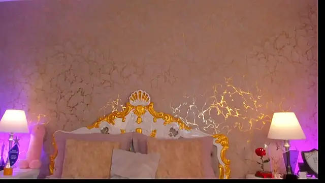 ScarlettWallace online show from February 2026 03:28:02 PM