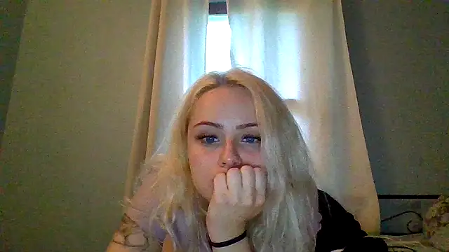 sluttypumpkin online show from June 2026 10:49:01 AM